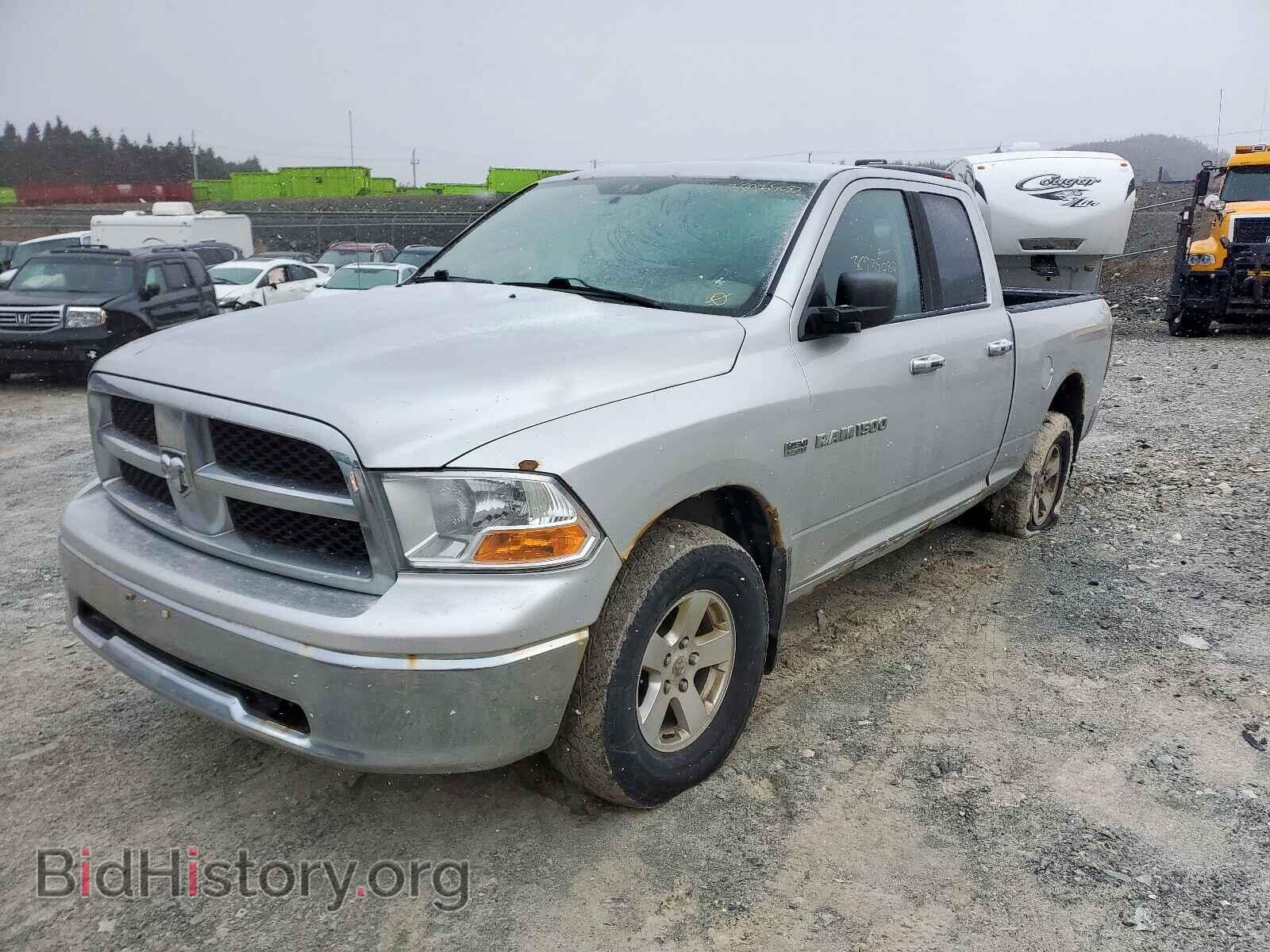 2011 DODGE RAM 1500 - VIN: 1D7RV1GT5BS522330 - Фото 2