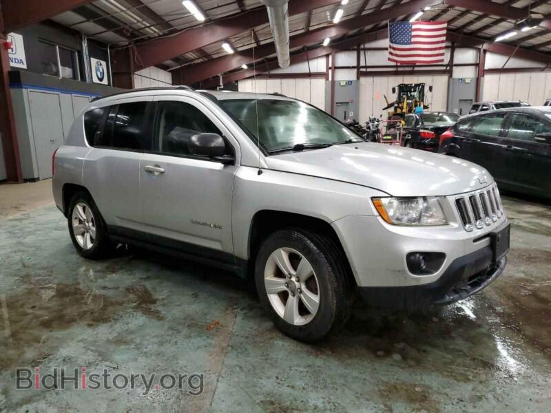 2011 Jeep COMPASS (VIN 1J4NF1FB6BD278314) — photo 4 of 12