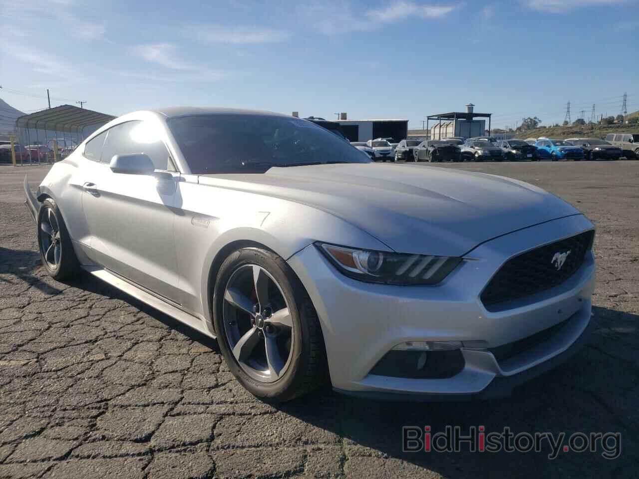 Photo 1FA6P8AM7F5358820 - FORD MUSTANG 2015
