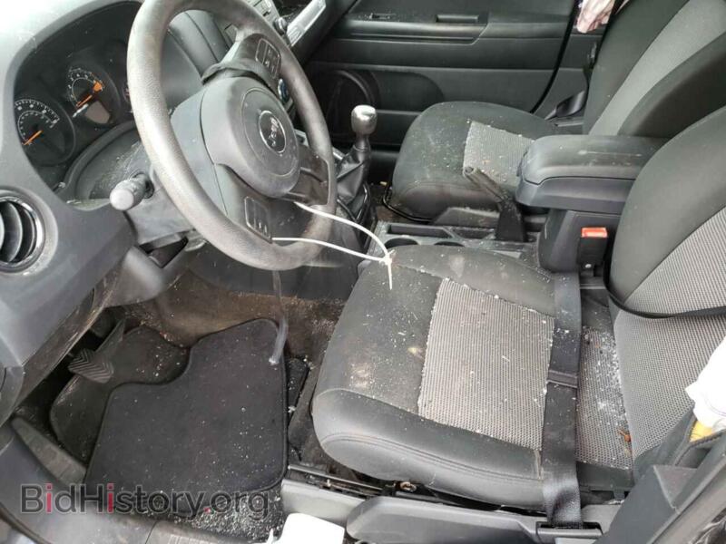 2014 Jeep COMPASS (VIN 1C4NJCBA3ED531347) — photo 7 of 13