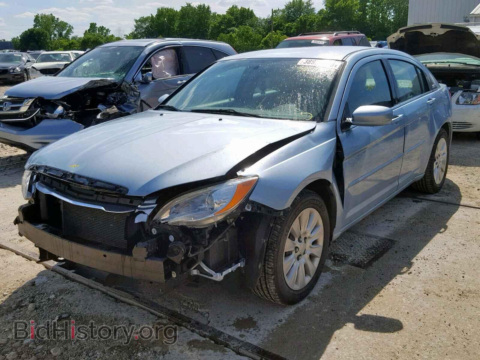 2013 CHRYSLER 200 - VIN: 1C3CCBAB2DN588643 - Photo 2