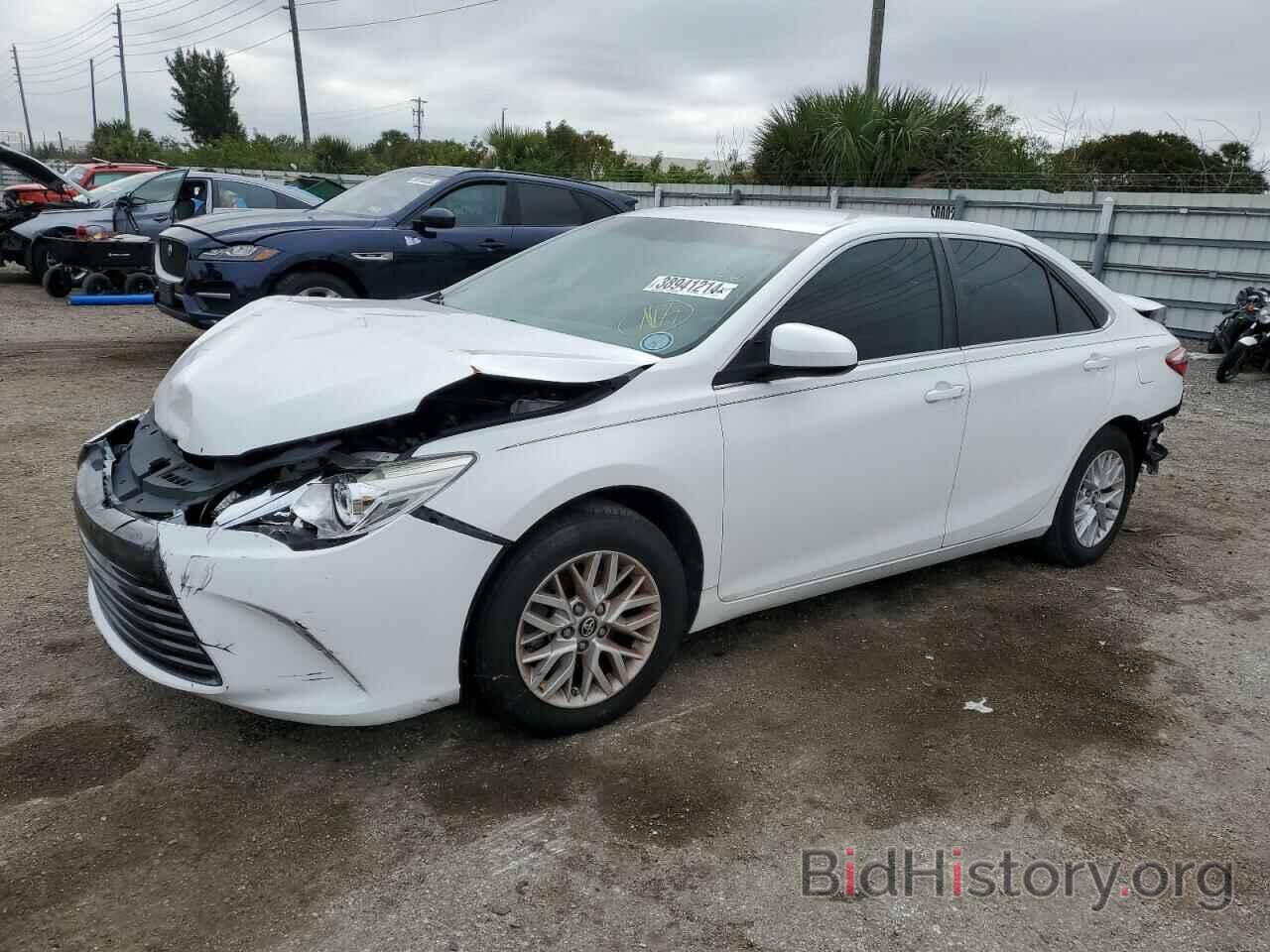 Photo 4T1BF1FK3HU625790 - TOYOTA CAMRY 2017