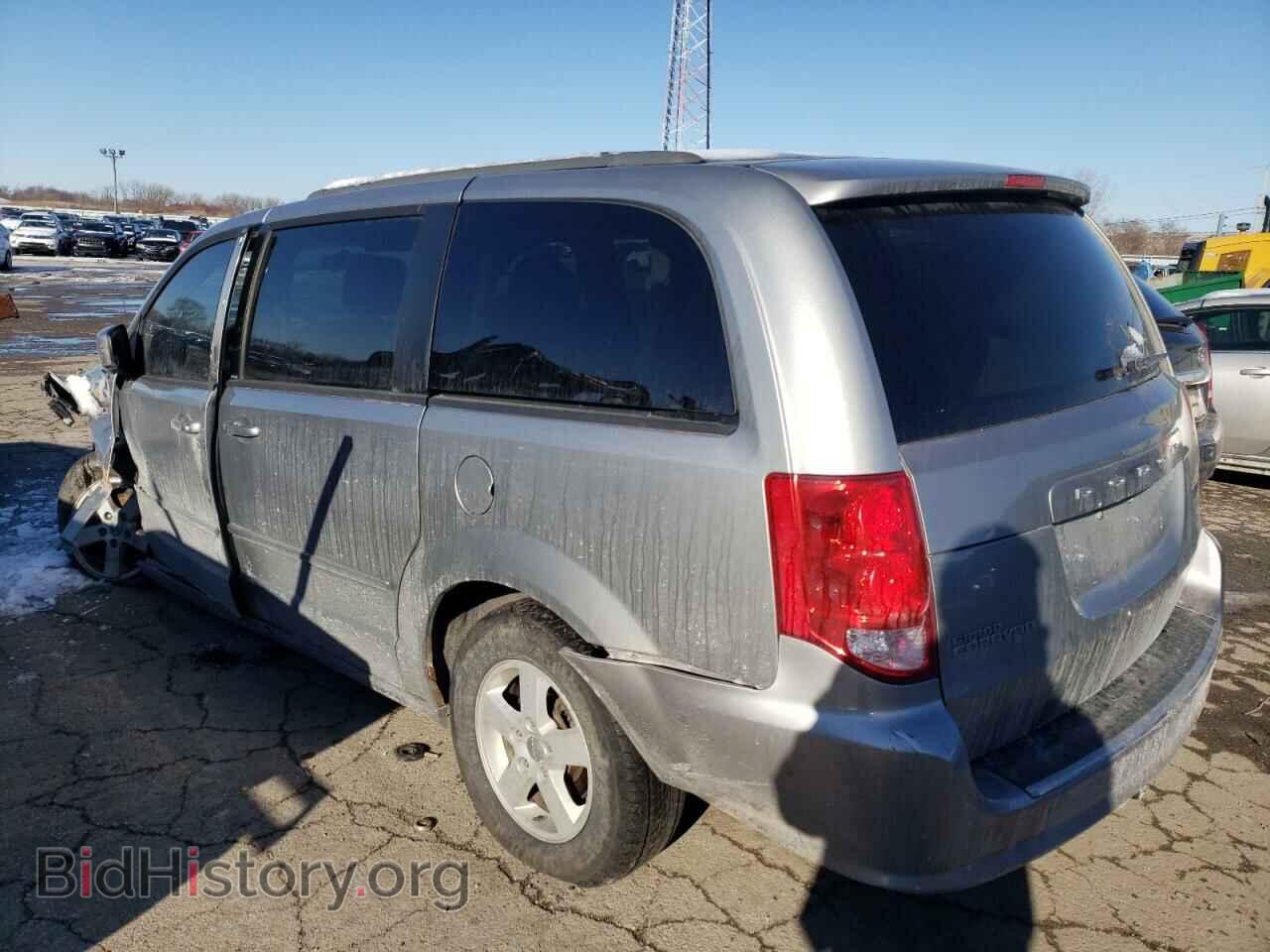 2013 DODGE CARAVAN - VIN: 2C4RDGCG3DR551967 - Фото 2