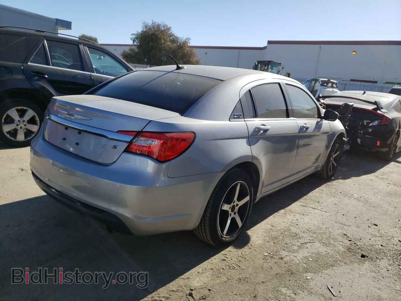 2013 CHRYSLER 200 - VIN: 1C3CCBBB5DN585086 - Фото 3