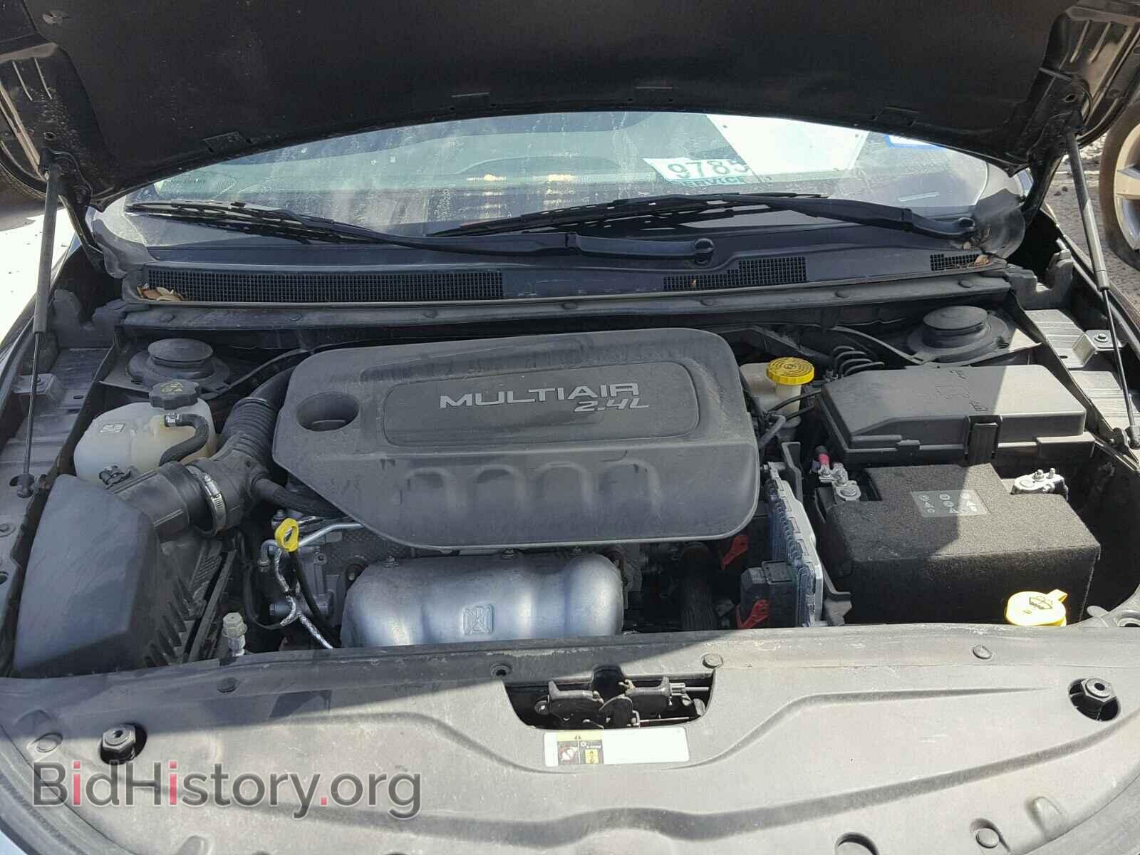 2016 CHRYSLER 200 - VIN: 1C3CCCAB1GN103712 - Фото 7