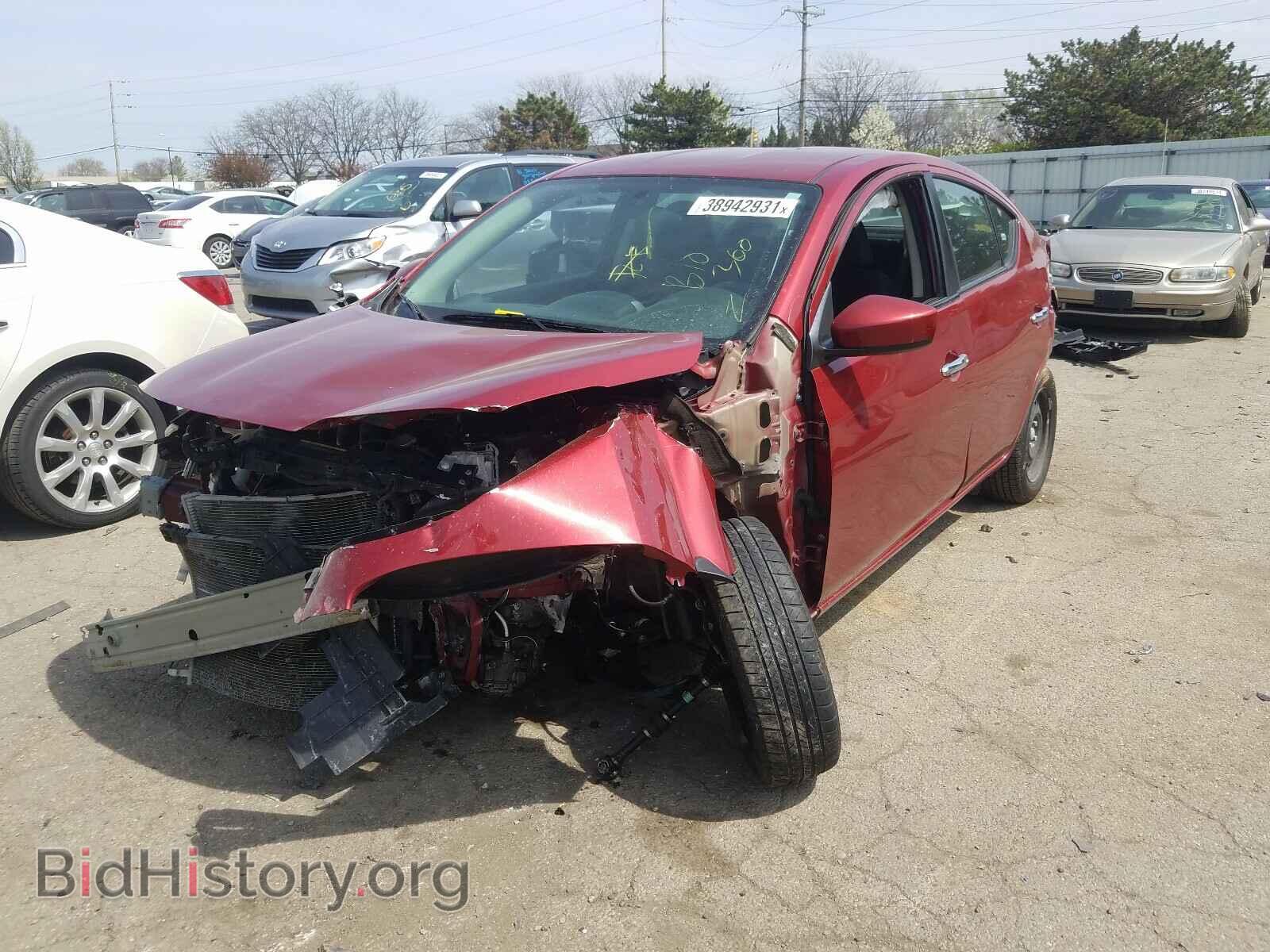 2018 NISSAN VERSA - VIN: 3N1CN7AP2JL802379 - Фото 2