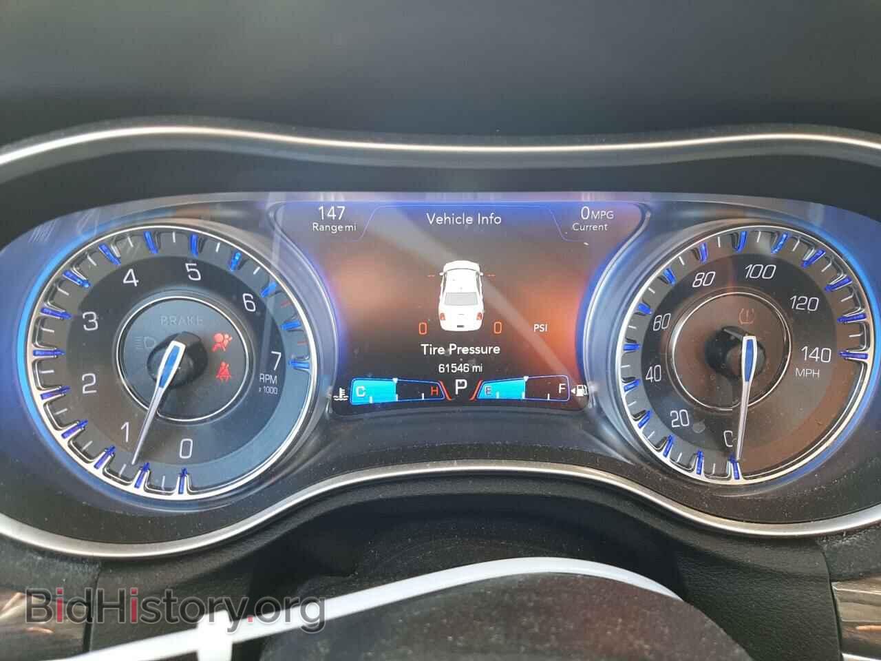 2017 CHRYSLER 300 - VIN: 2C3CCAAG2HH538782 - Фото 9
