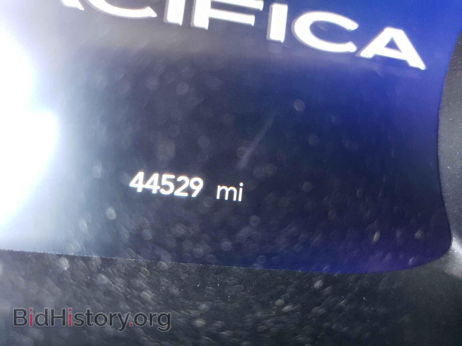 2017 CHRYSLER PACIFICA - VIN: 2C4RC1GG6HR584042 - Photo 8