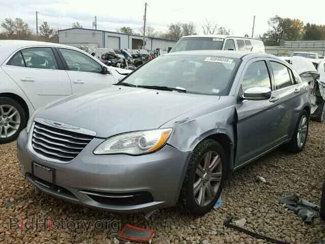 2013 CHRYSLER 200 - VIN: 1C3CCBAB3DN715237 - Фото 2