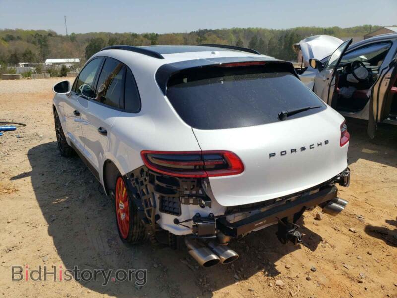 2017 Porsche MACAN (VIN WP1AB2A59HLB19453) — photo 3 of 10
