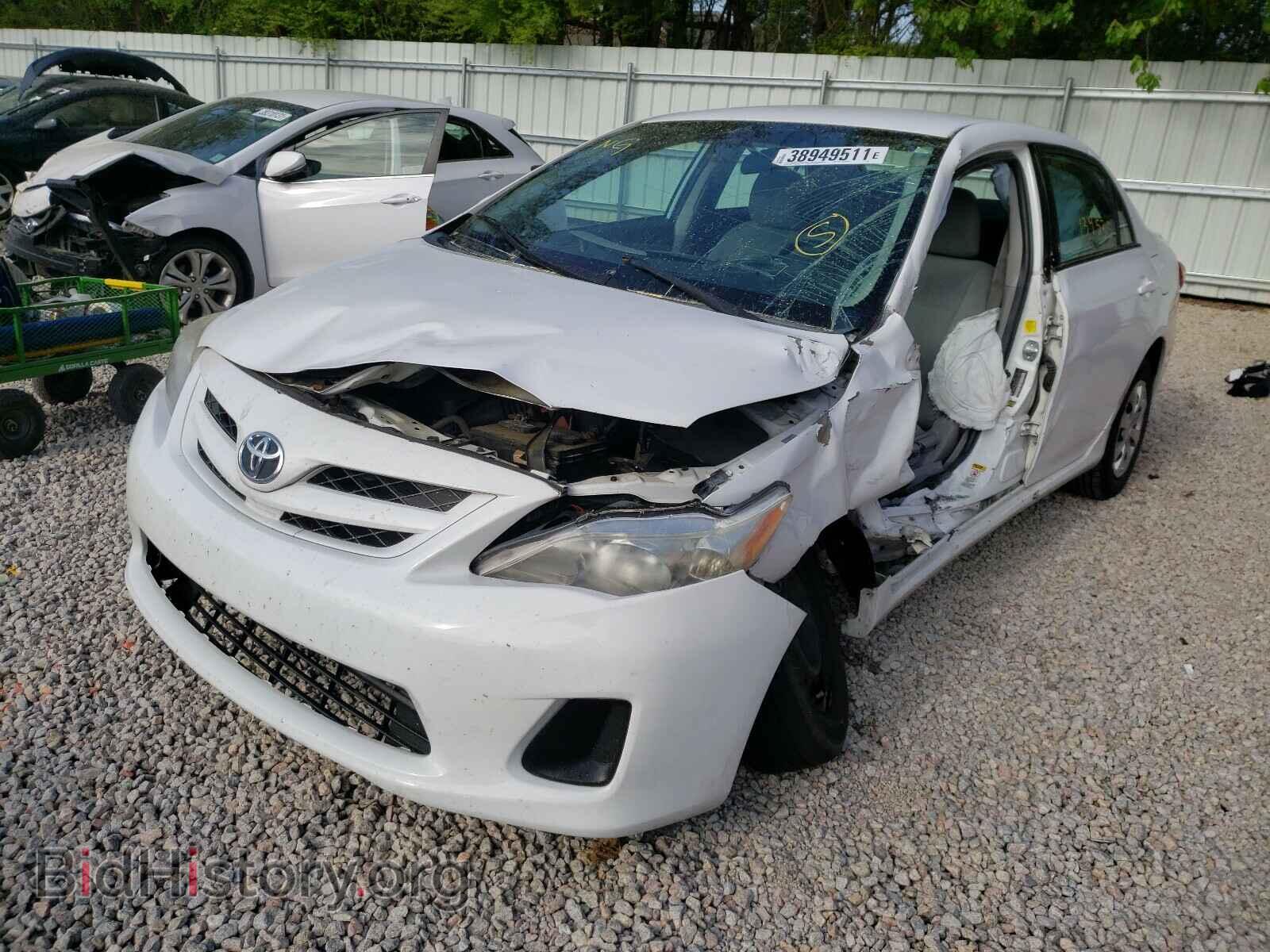2011 TOYOTA COROLLA - VIN: 2T1BU4EE7BC552001 - Фото 2