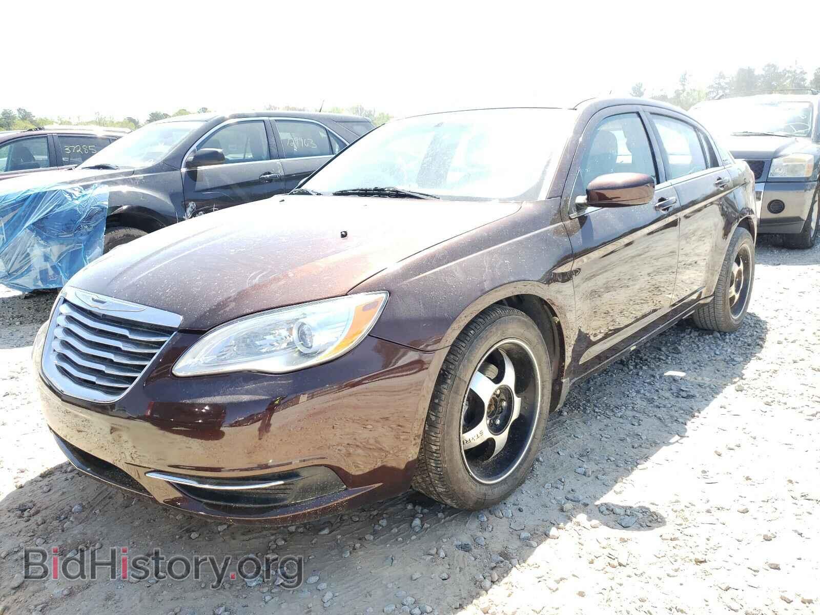 2013 CHRYSLER 200 - VIN: 1C3CCBBB1DN765519 - Фото 2