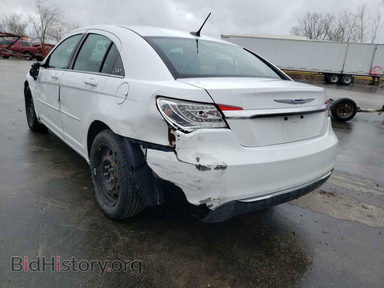 2013 CHRYSLER 200 - VIN: 1C3CCBAB8DN611570 - Фото 3
