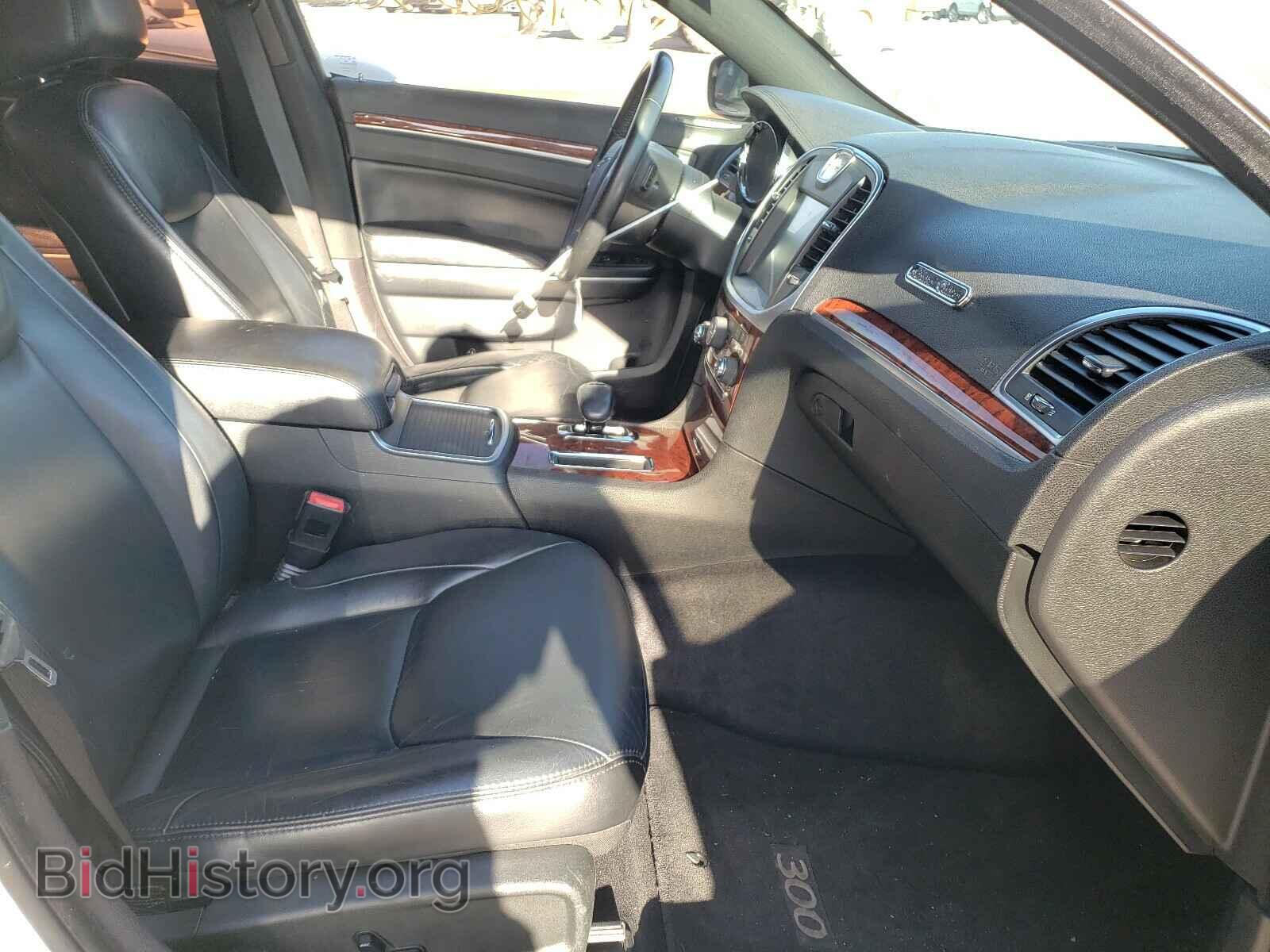 2012 CHRYSLER 300 - VIN: 2C3CCACGXCH310079 - Фото 5