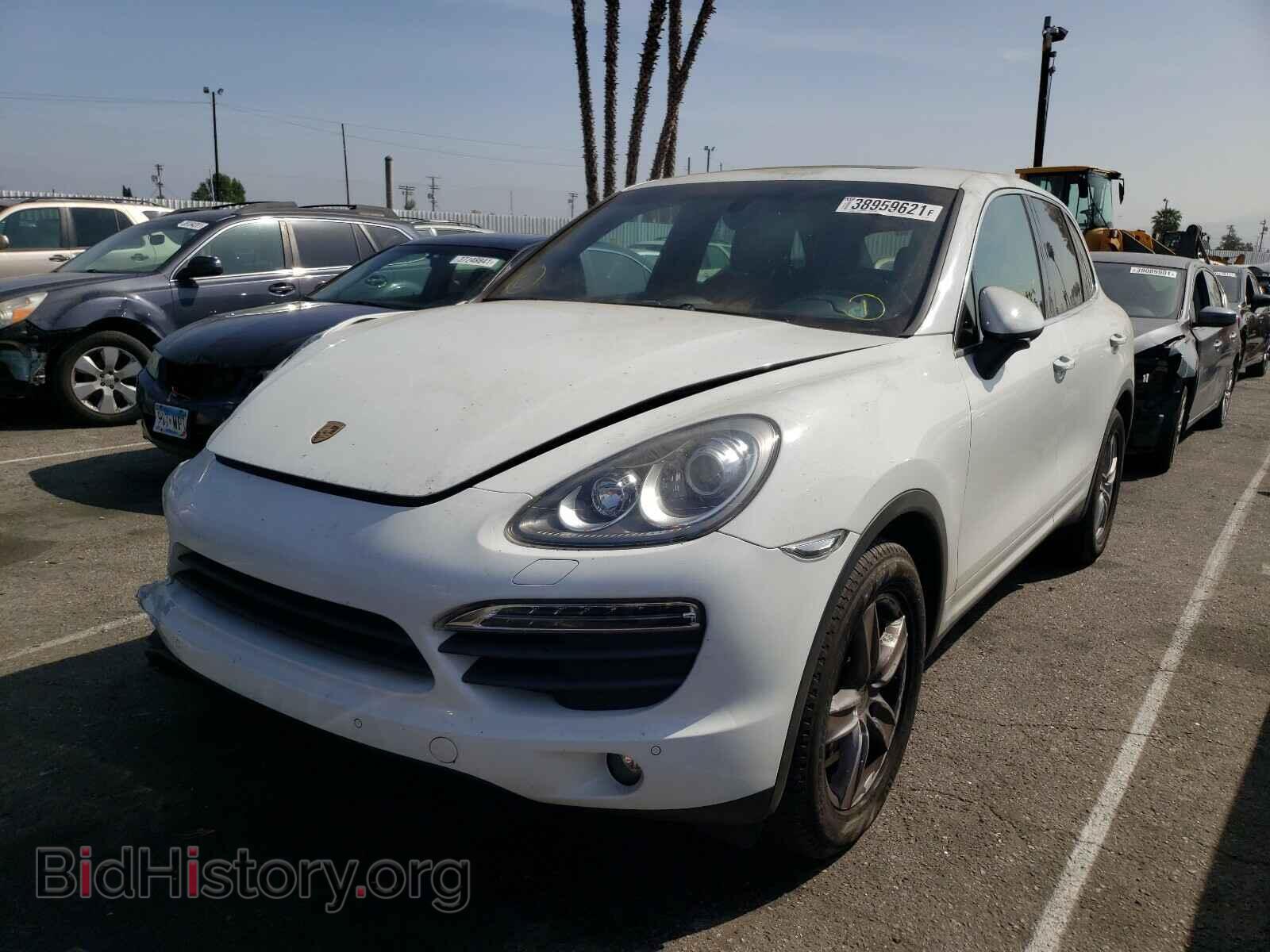 2013 PORSCHE CAYENNE - VIN: WP1AB2A20DLA81594 - Photo 2