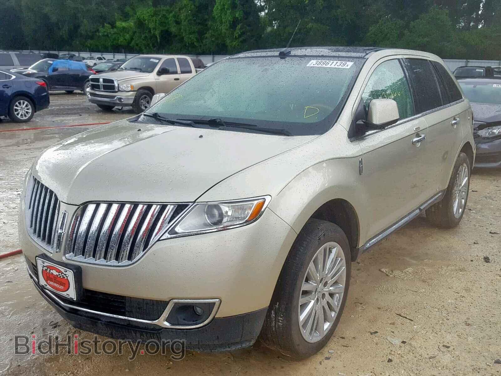 2011 LINCOLN MKX - VIN: 2LMDJ8JK2BBJ15469 - Фото 2