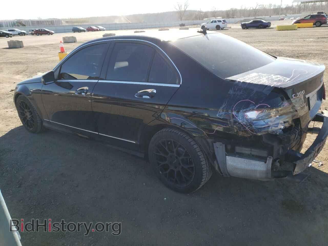 2011 MERCEDES-BENZ C-CLASS - VIN: WDDGF8BB7BR148564 - Фото 2