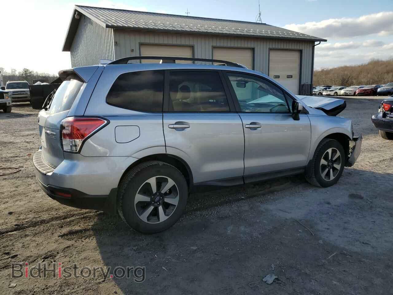 2017 SUBARU FORESTER - VIN: JF2SJAEC2HH524330 - Фото 3