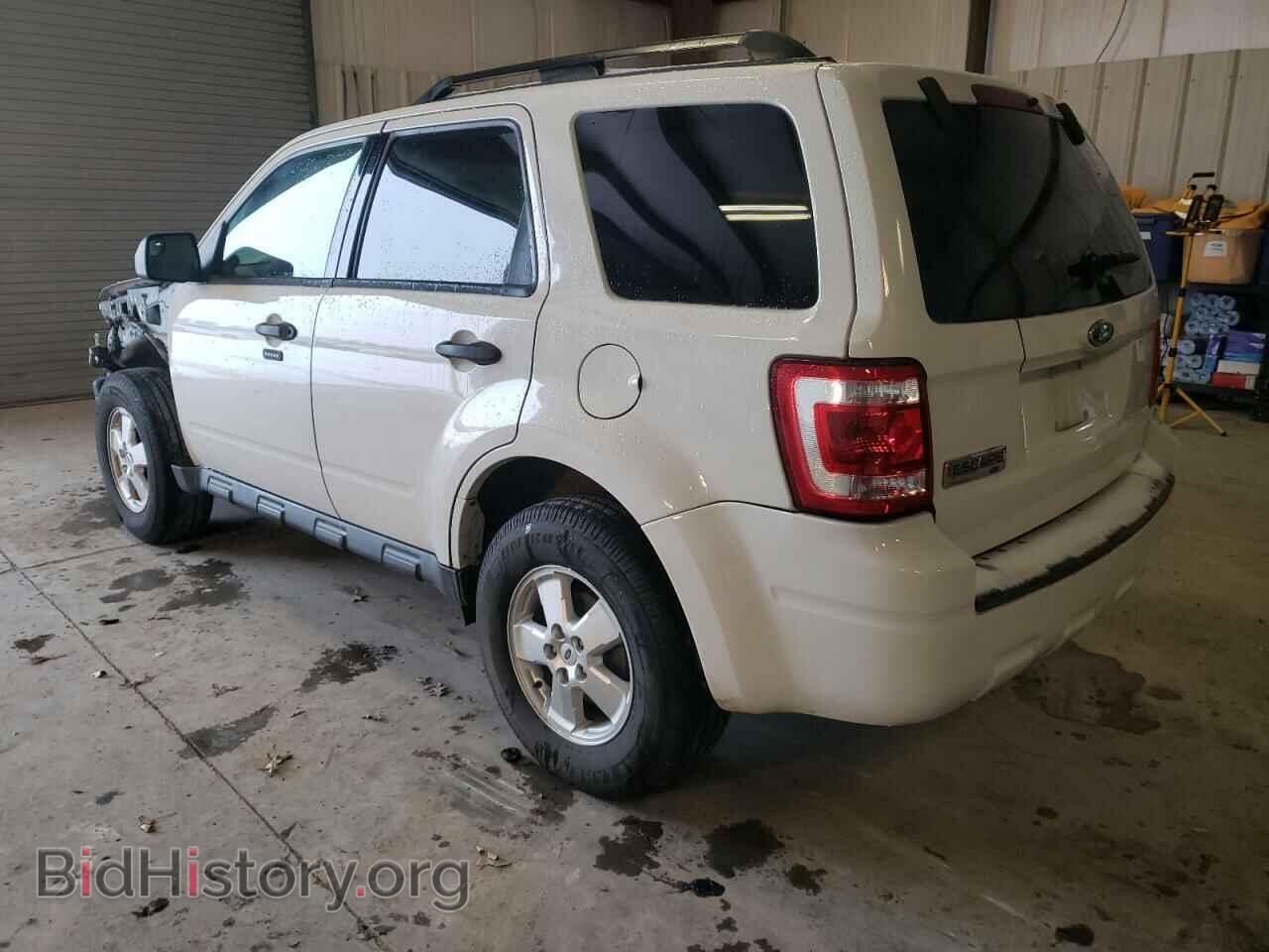 2011 FORD ESCAPE - VIN: 1FMCU9D7XBKB67496 - Фото 2