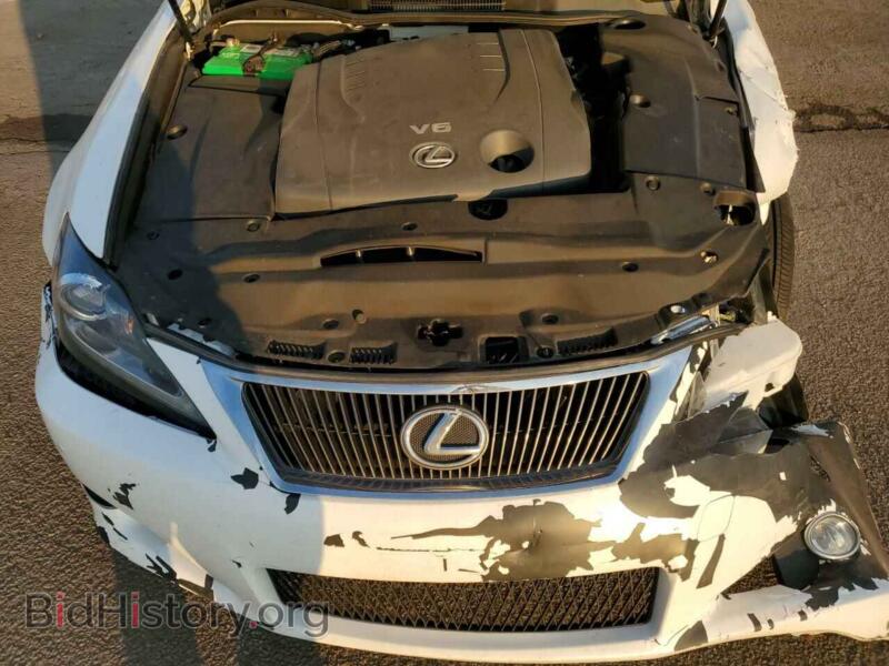 2014 Lexus IS (VIN JTHFF2C20E2531887) — photo 11 of 12