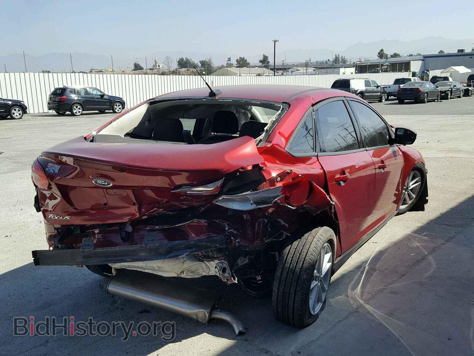 2017 FORD FOCUS - VIN: 1FADP3F2XHL266780 - Фото 4