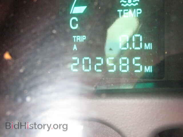 2002 CADILLAC DEVILLE - VIN: 1G6KD54Y32U194869 - Фото 8