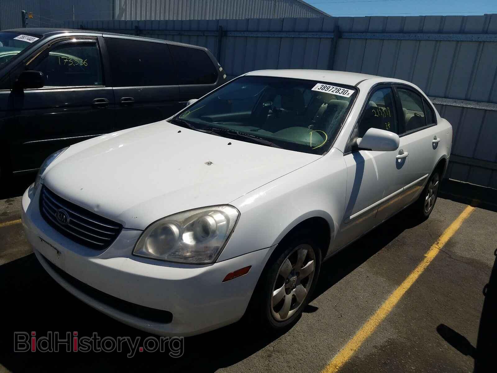 2008 KIA OPTIMA - VIN: KNAGE123785217473 - Фото 2