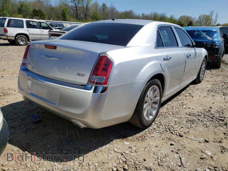 2012 Chrysler 300 (VIN 2C3CCACG3CH199472) — photo 4 of 10