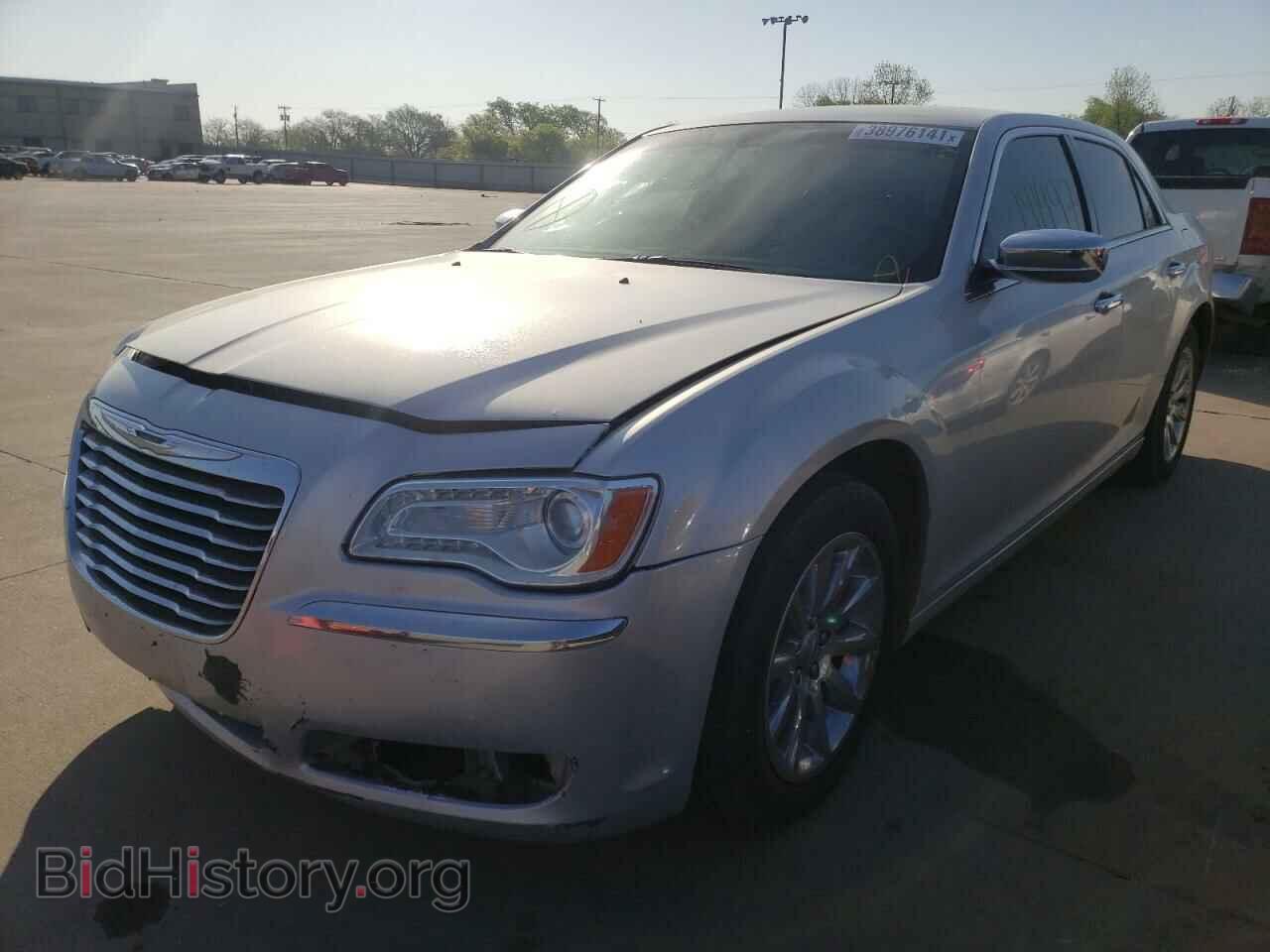 2012 CHRYSLER 300 - VIN: 2C3CCACG0CH205860 - Фото 2