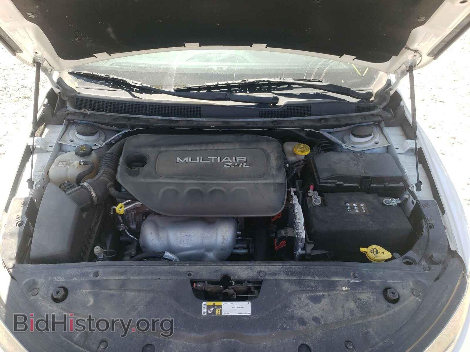 2016 CHRYSLER 200 - VIN: 1C3CCCBB8GN116584 - Фото 7