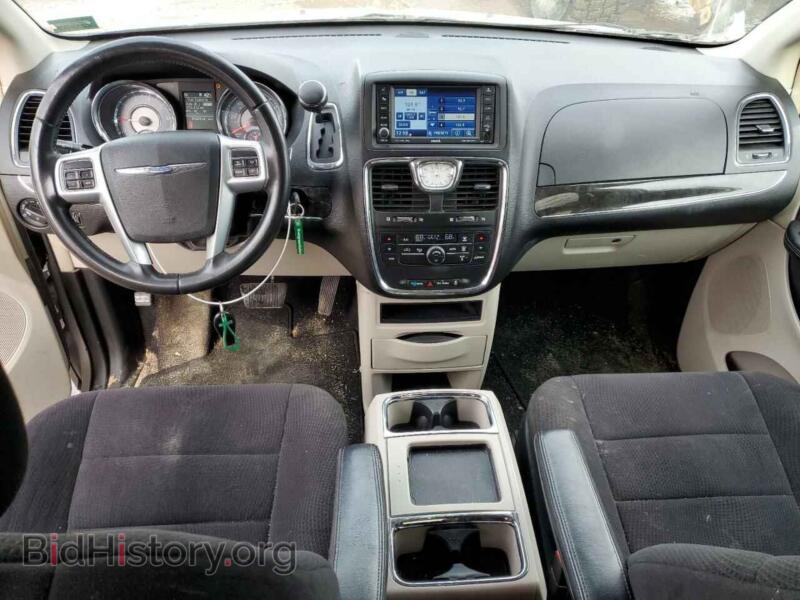 2011 Chrysler MINIVAN (VIN 2A4RR5DG9BR650546) — photo 8 of 13