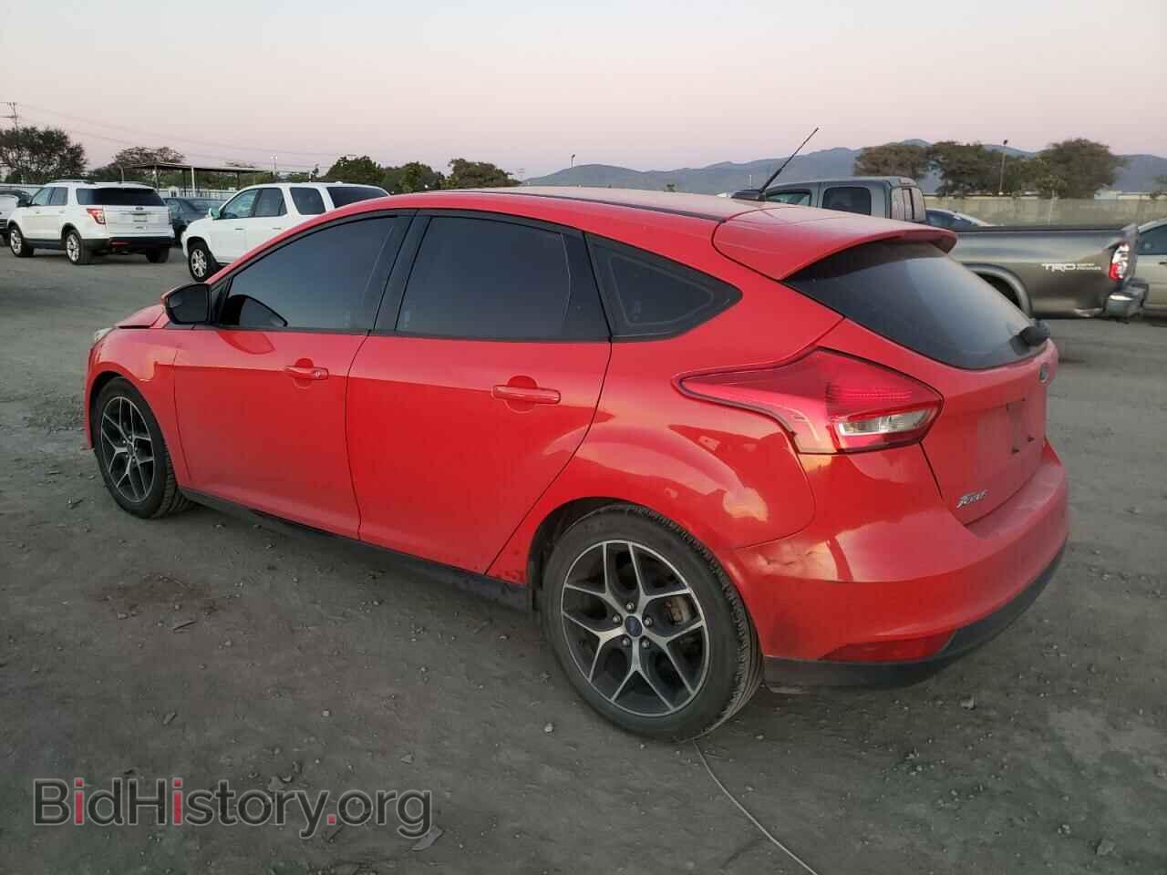 2017 FORD FOCUS - VIN: 1FADP3M21HL225067 - Фото 2