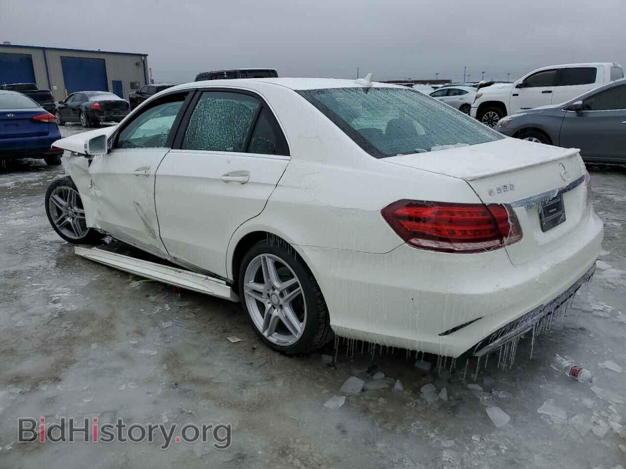 2014 MERCEDES-BENZ E-CLASS - VIN: WDDHF5KB1EA881862 - Фото 2