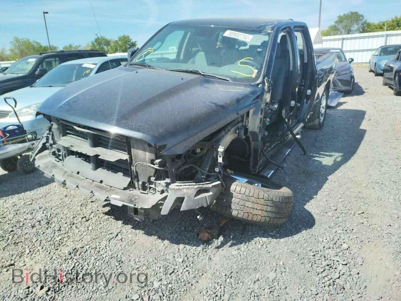 2019 RAM 1500 - VIN: 1C6RR7FT6KS525134 - Фото 2
