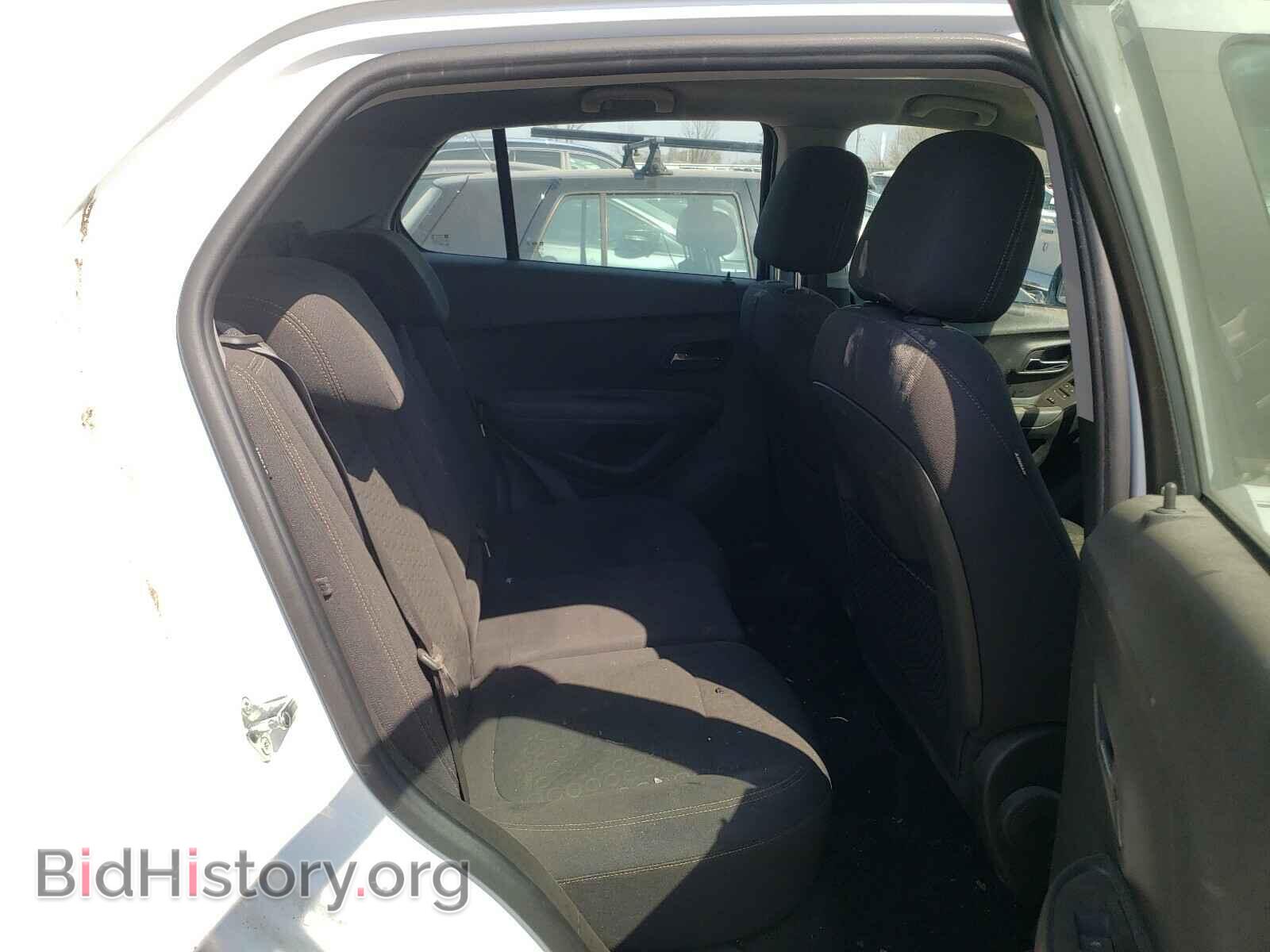 2017 CHEVROLET TRAX - VIN: KL7CJNSB5HB172012 - Фото 6