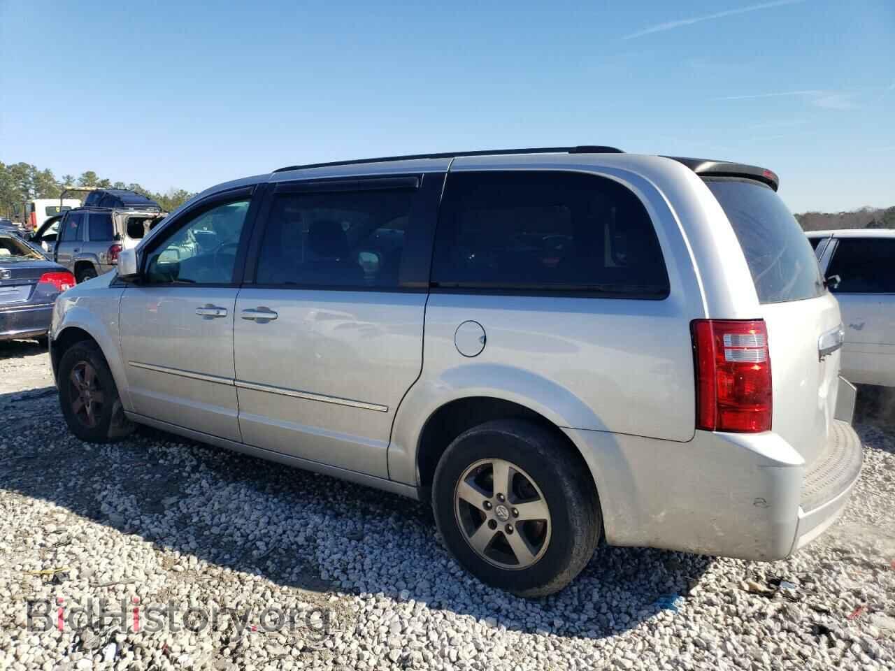 2010 DODGE CARAVAN - VIN: 2D4RN5D10AR201917 - Фото 2