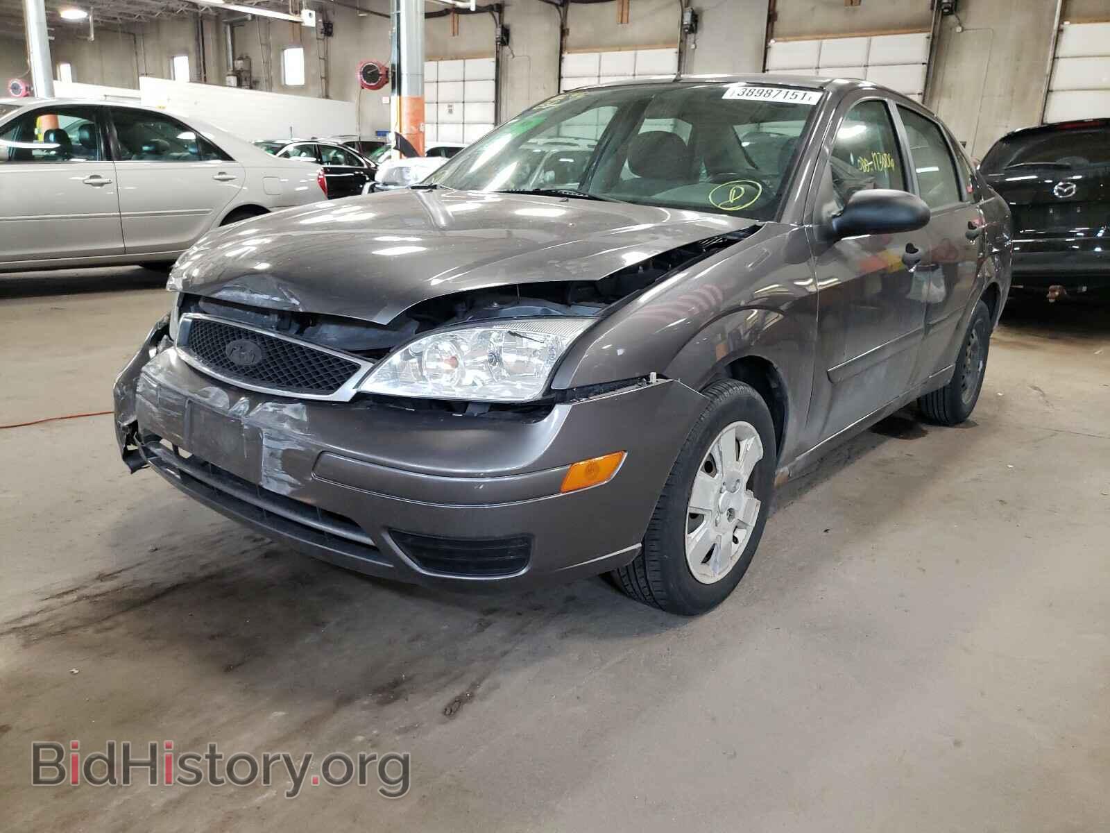 2007 FORD FOCUS - VIN: 1FAFP34N17W297063 - Фото 2