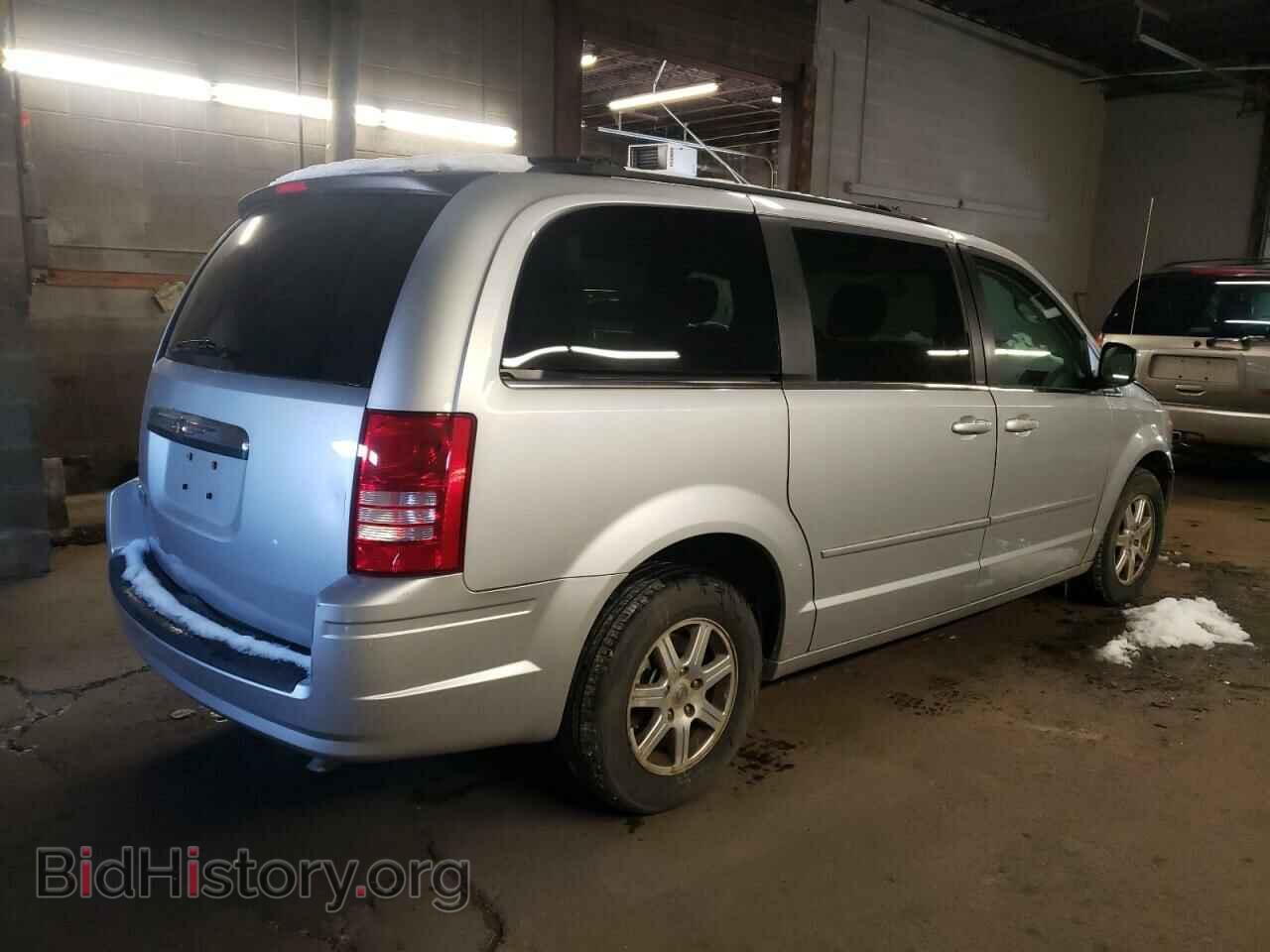 2008 CHRYSLER MINIVAN - VIN: 2A8HR54P98R127935 - Фото 3