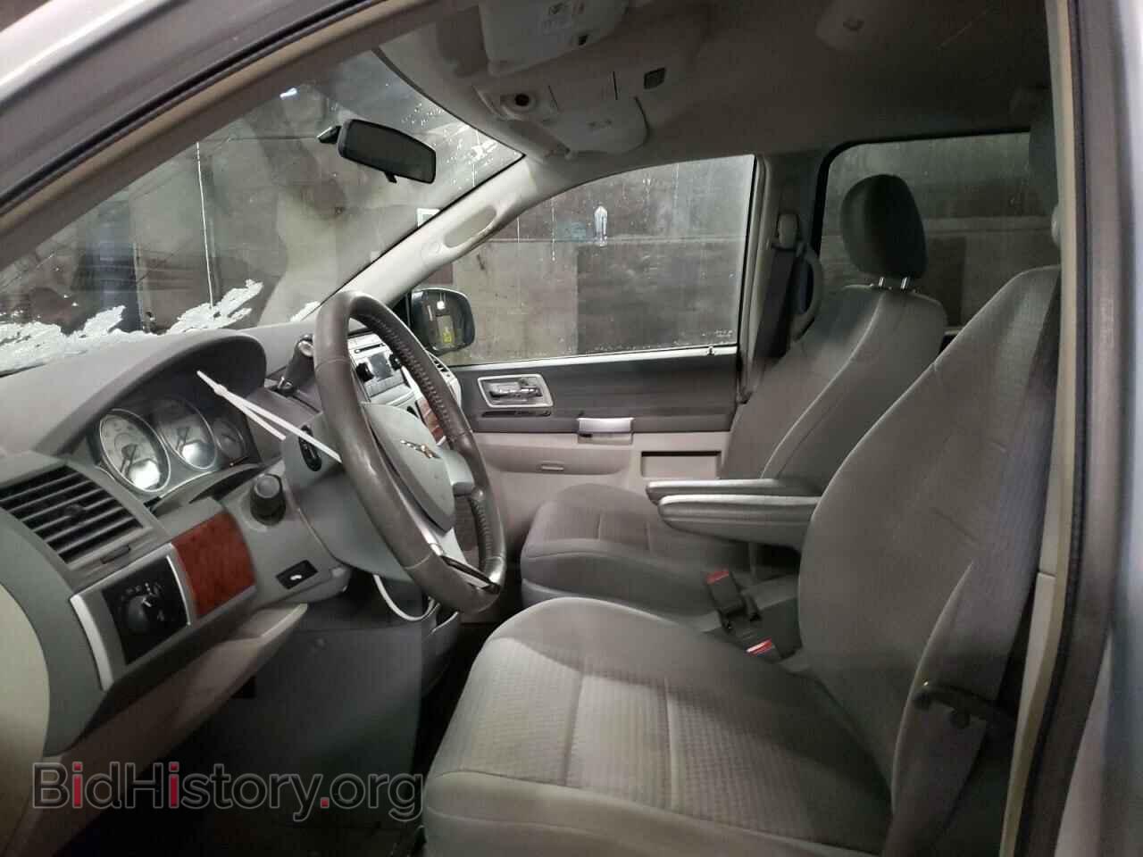 2008 CHRYSLER MINIVAN - VIN: 2A8HR54P98R127935 - Фото 7