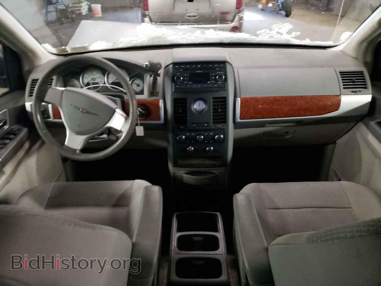 2008 CHRYSLER MINIVAN - VIN: 2A8HR54P98R127935 - Фото 8