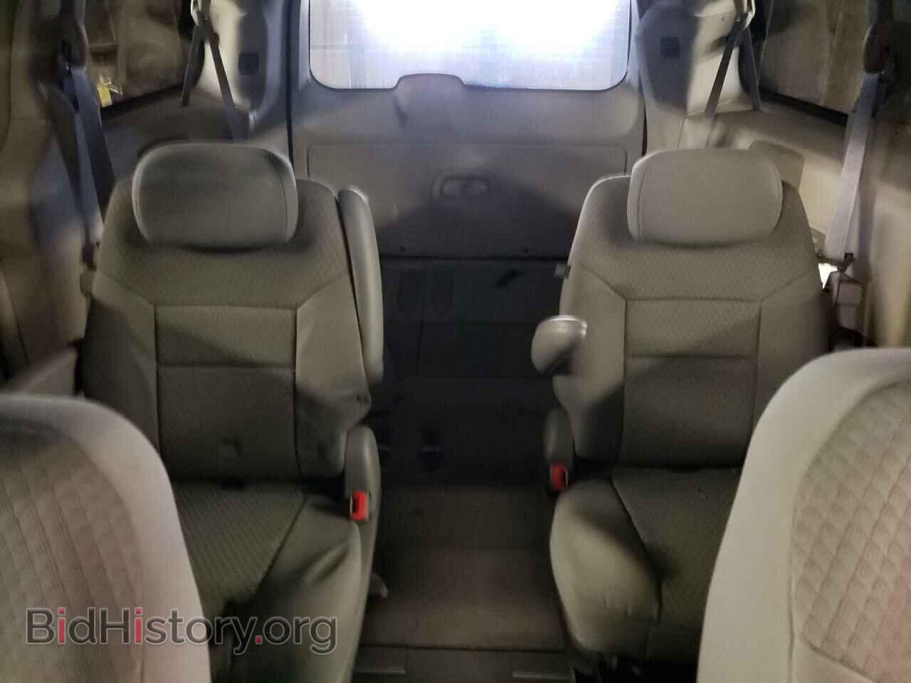 2008 CHRYSLER MINIVAN - VIN: 2A8HR54P98R127935 - Фото 10