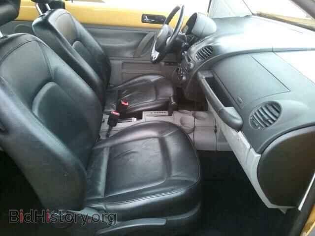 2000 VOLKSWAGEN BEETLE - VIN: 3VWCD21C3YM485181 - Фото 5