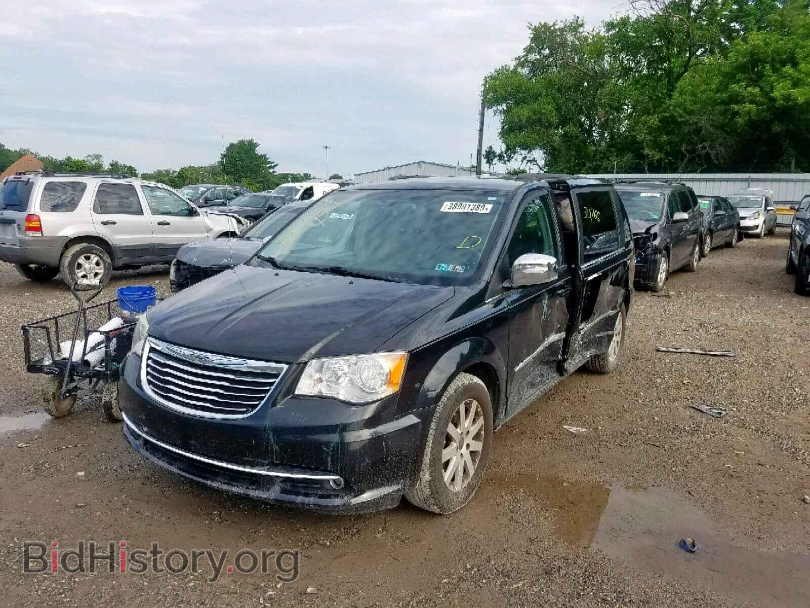 2011 CHRYSLER TOWN & COU - VIN: 2A4RR8DGXBR803503 - Фото 2
