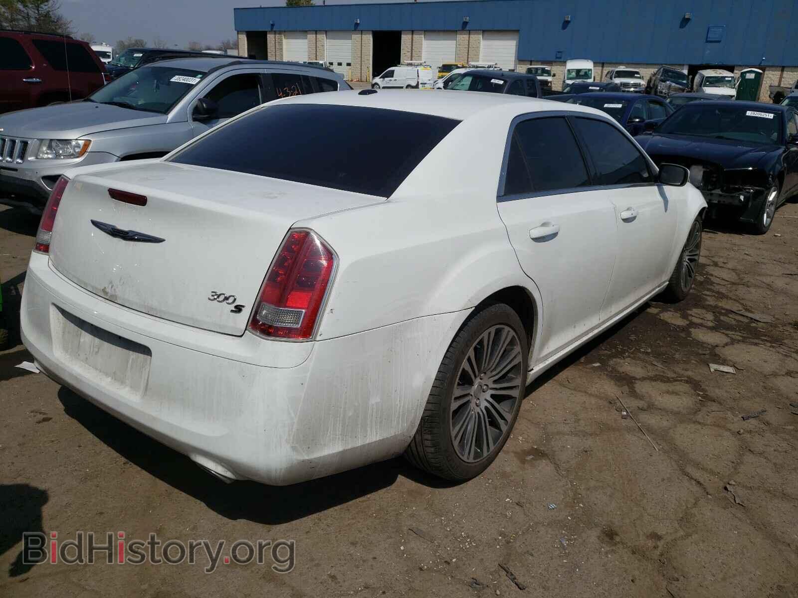 2013 CHRYSLER 300 - VIN: 2C3CCABG9DH703431 - Фото 4