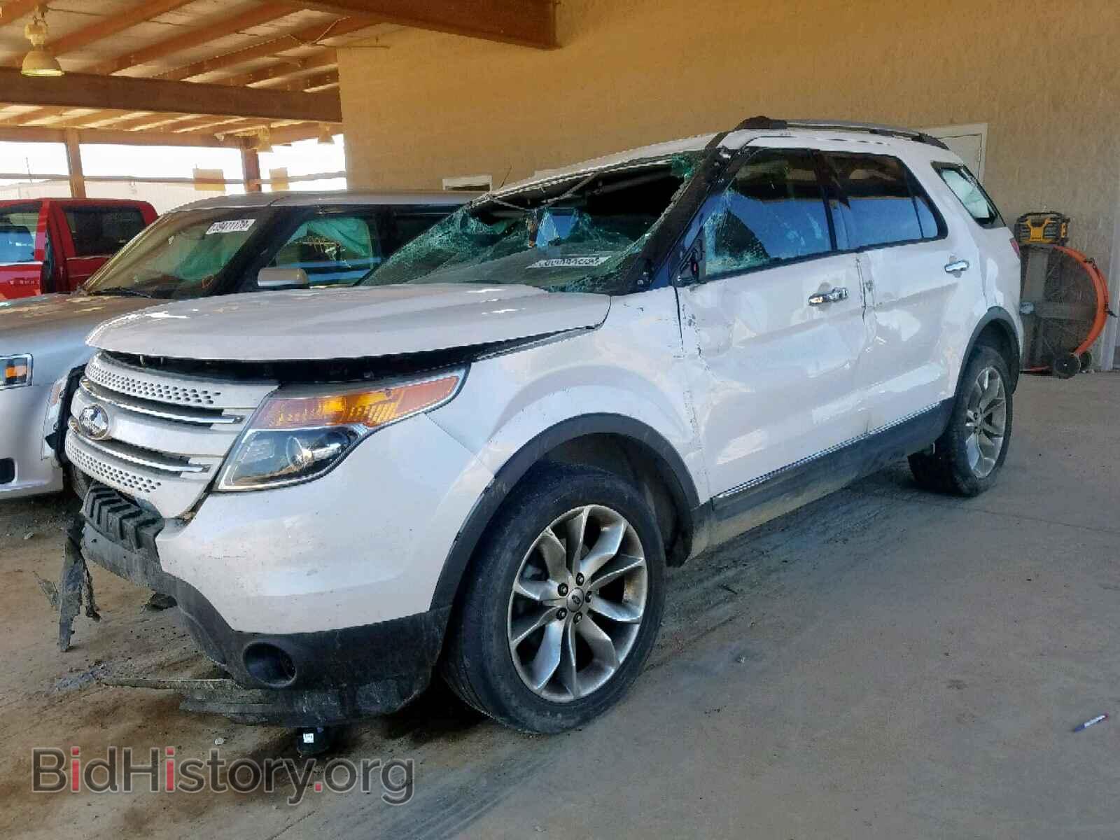 2011 FORD EXPLORER L - VIN: 1FMHK7F80BGA59008 - Photo 2