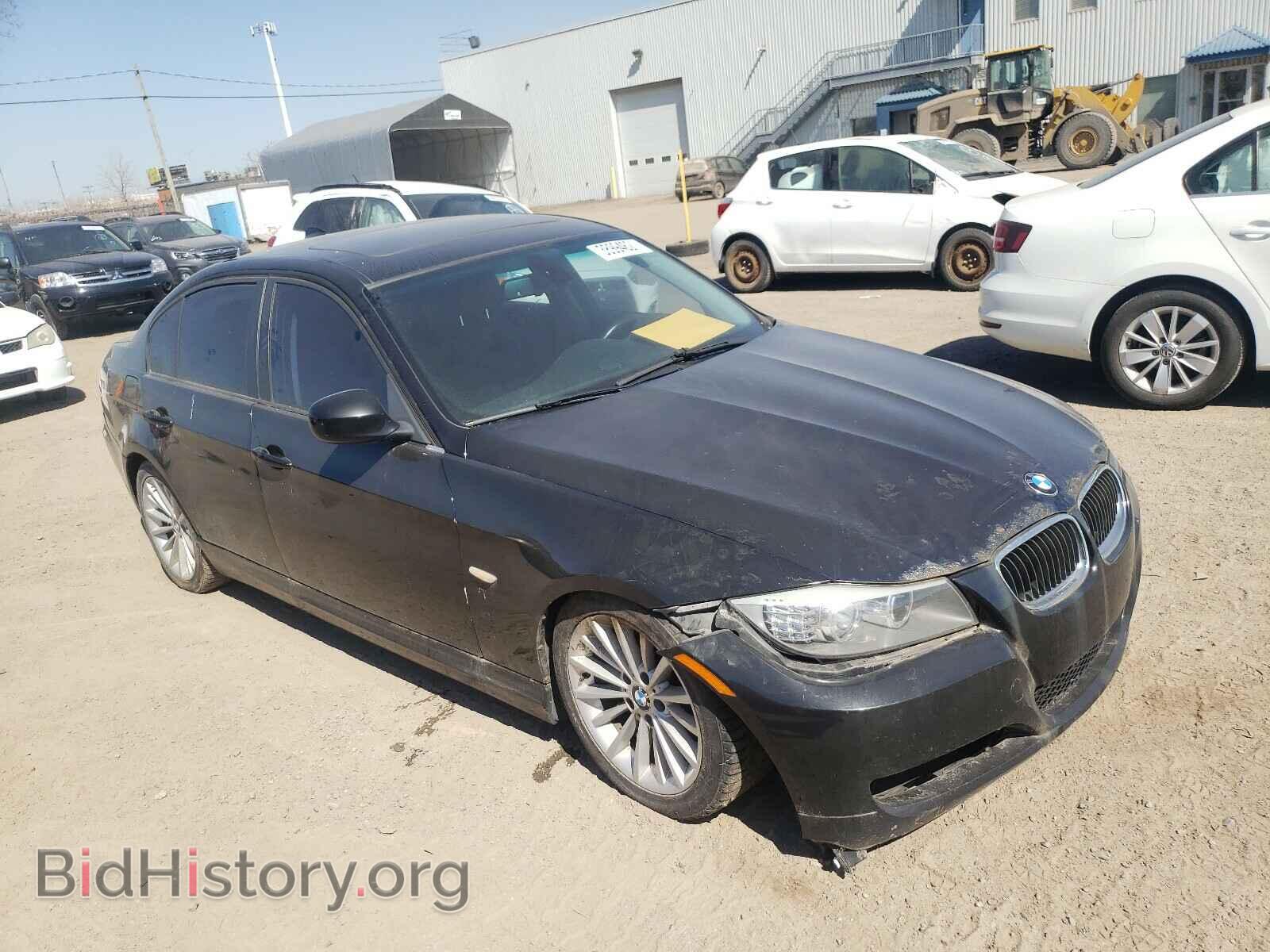 Фотография WBAPH7C56AE129708 - BMW 3 SERIES 2010