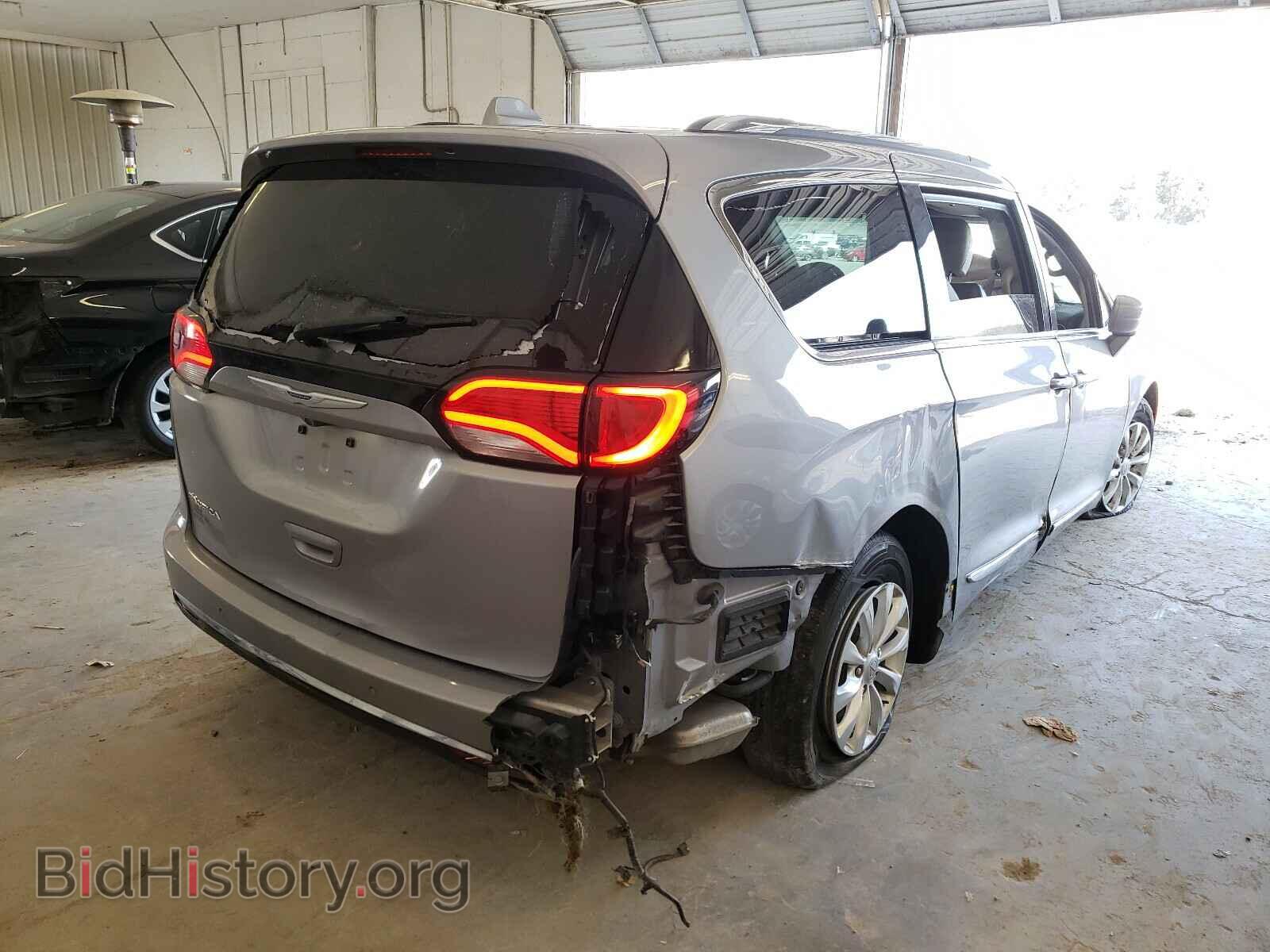 2018 CHRYSLER PACIFICA - VIN: 2C4RC1BG5JR141765 - Фото 4
