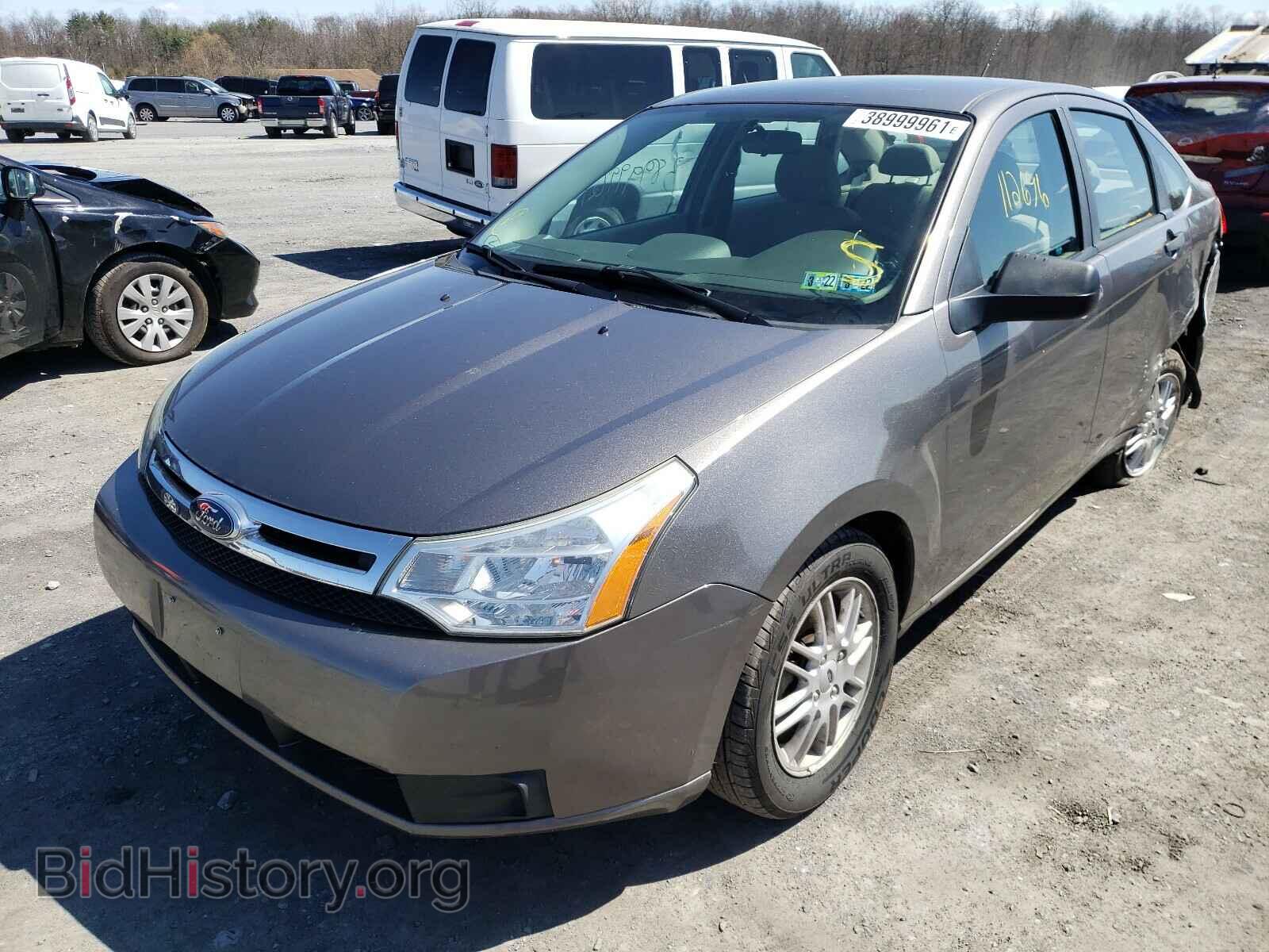 2009 FORD FOCUS - VIN: 1FAHP35NX9W250348 - Фото 2