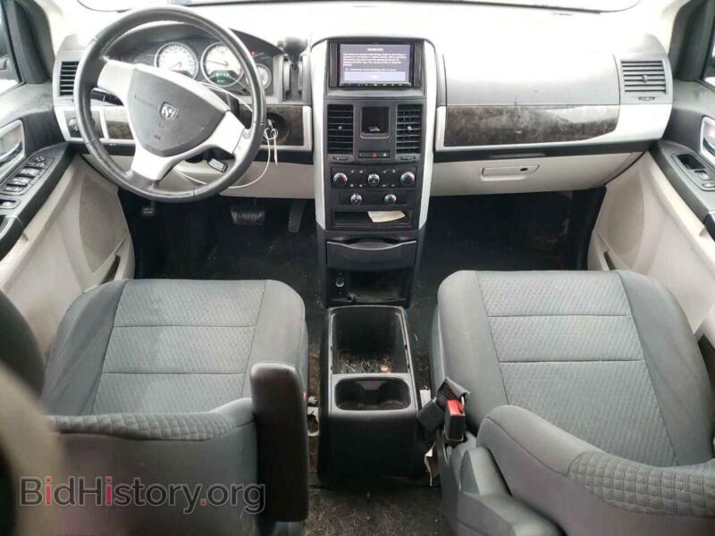 2010 Dodge CARAVAN (VIN 2D4RN5D11AR483338) — фото 8 из 13