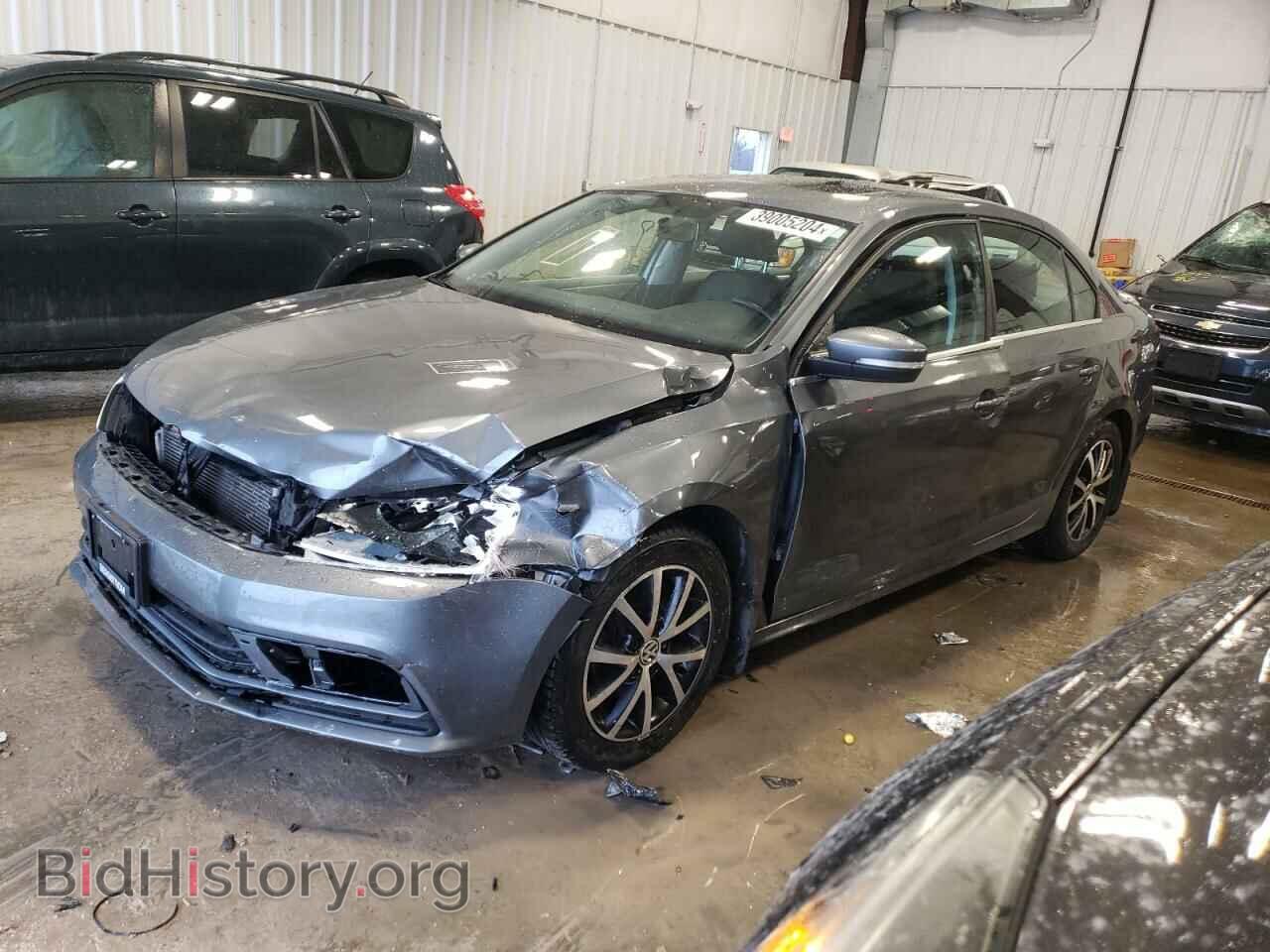 Фотография 3VWDB7AJ1HM337570 - VOLKSWAGEN JETTA 2017